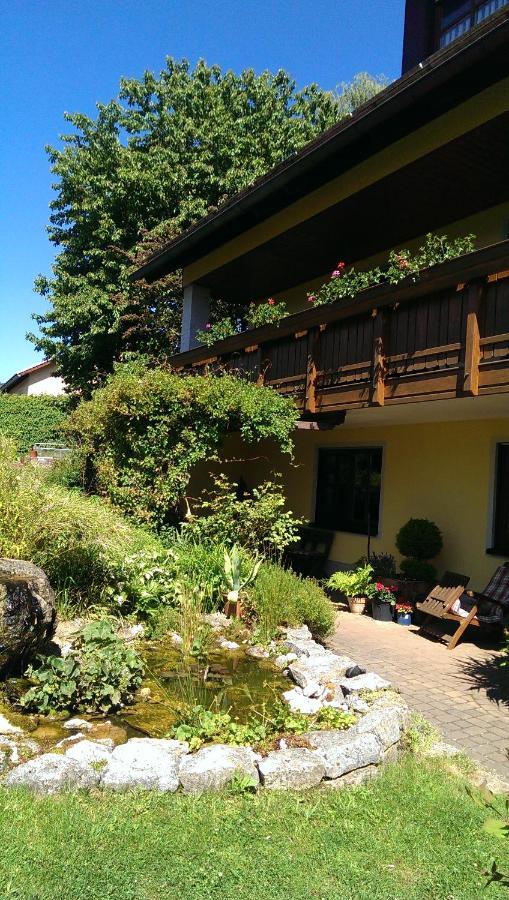 Ferienwohnung Adelhardt Eckersdorf Ngoại thất bức ảnh