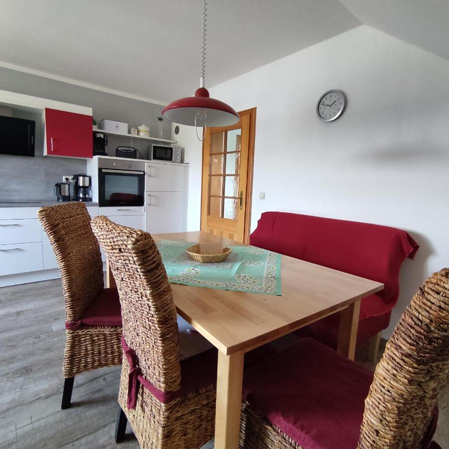 Ferienwohnung Adelhardt Eckersdorf Ngoại thất bức ảnh